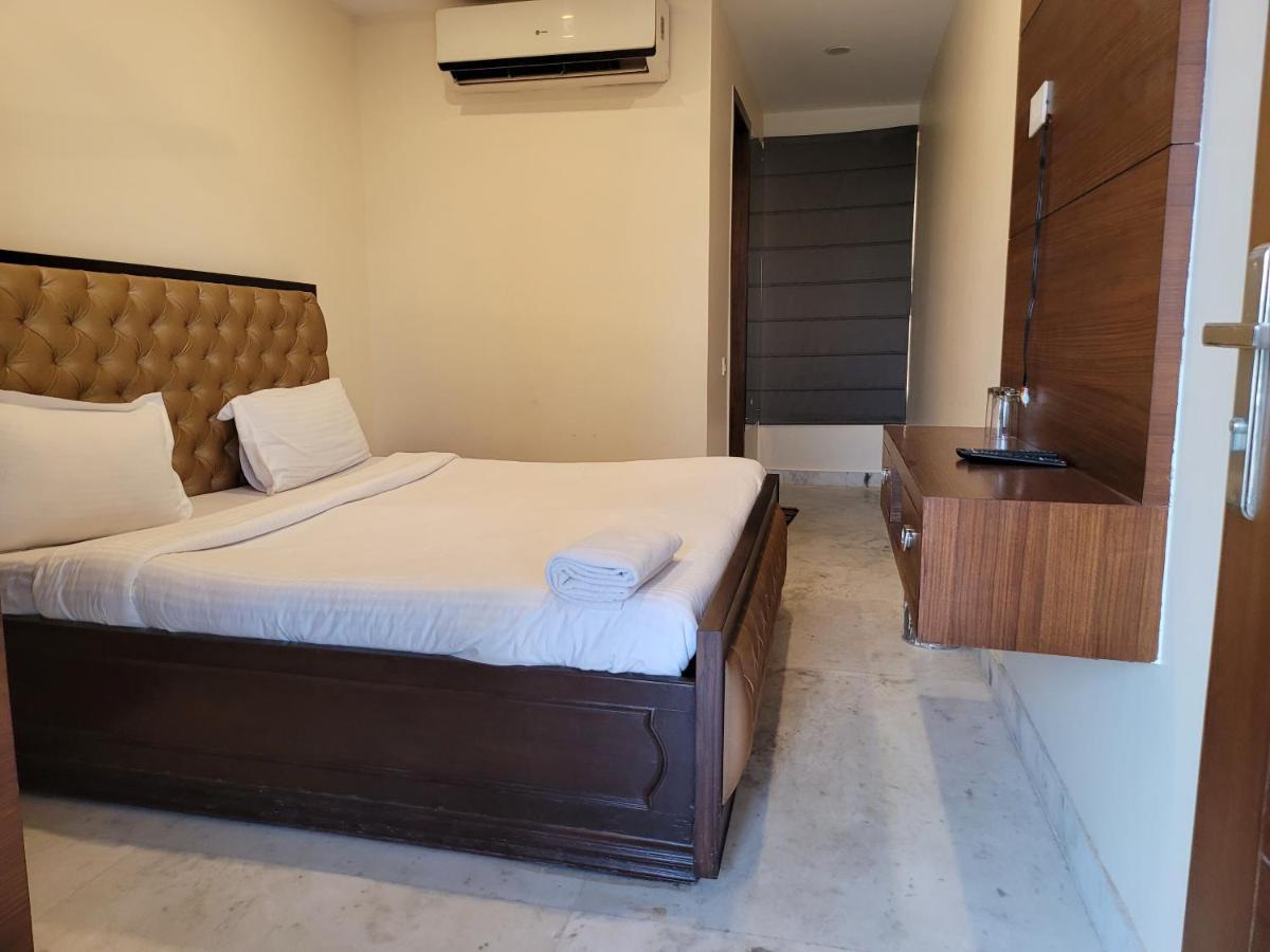 新德里 Jmd Residency酒店 外观 照片
